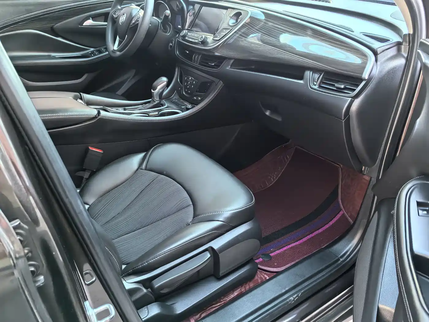 Buick Envision Plus 2020 20T FWD Leading фото 11