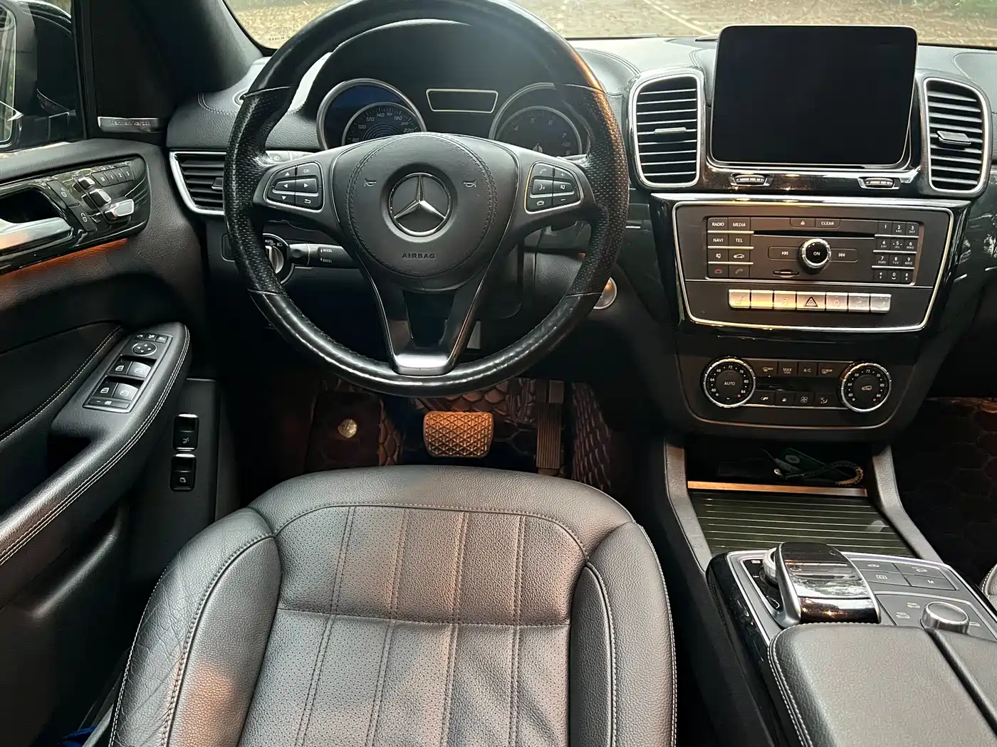 Mercedes-Benz GLS 2017 GLS 400 4MATIC Dynamic фото 13