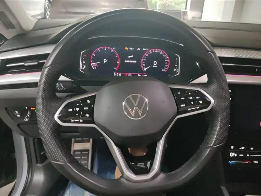 Volkswagen FAW-Volkswagen CC 2023 380TSI Eye-catching Edition фото 15