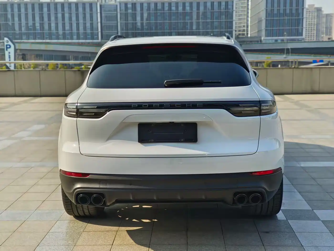 PORSCHE CAYENNE