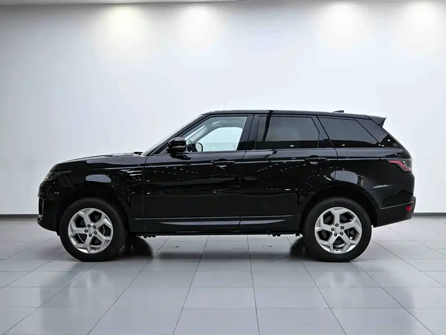 Land Rover Range Rover Sport PHEV 2020 P400e SE фото 2