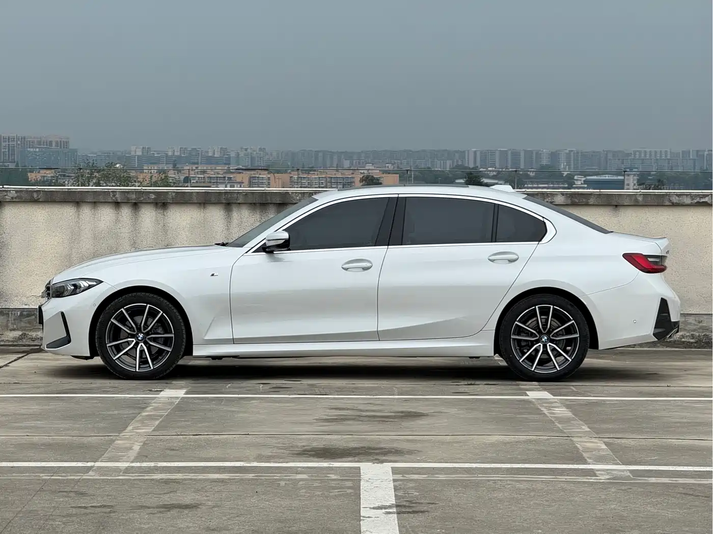 BMW 3 Series 2023 325Li M Sport Package фото 4