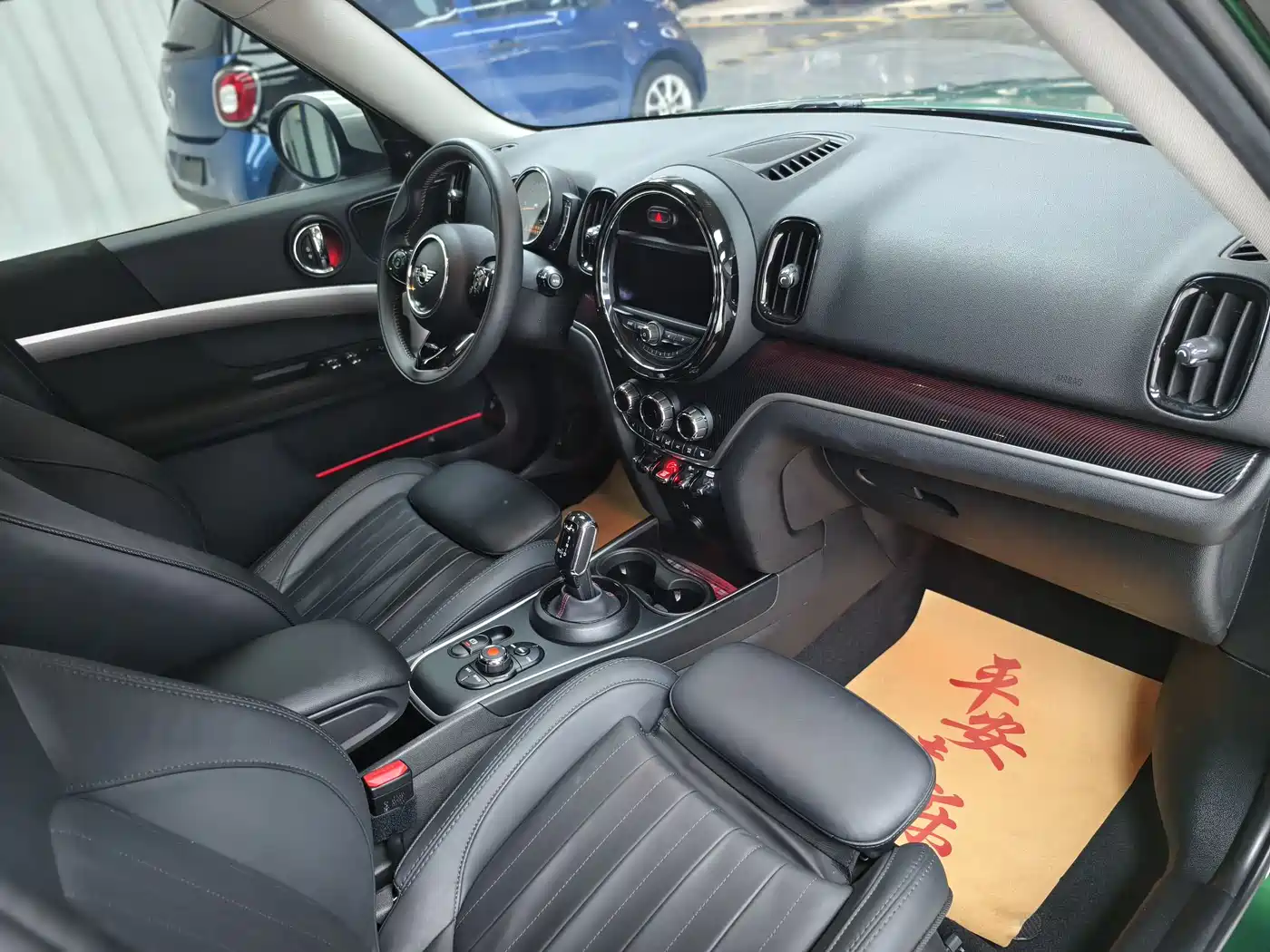 MINI COUNTRYMAN 2020 2.0T COOPER S ALL4 Polar Edition фото 7