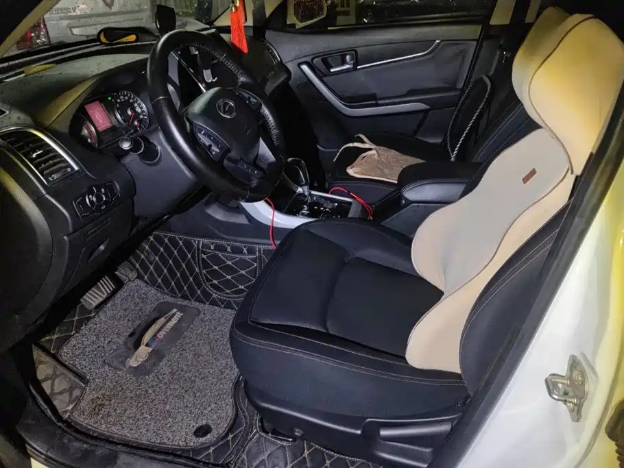 Landwind X5 2017 2016 Plus 1.5T CVT Innovation Edition