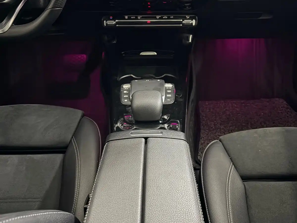 Mercedes-Benz A-Class 2020 Facelift A 200 L Sport Sedan Fashion фото 13