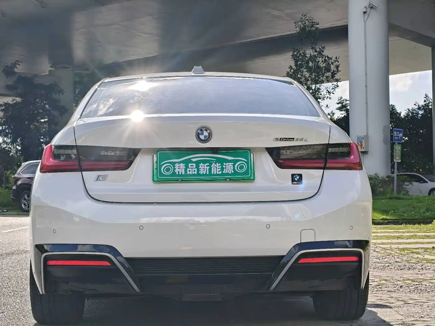 BMW i3 2022 eDrive 35 L фото 5