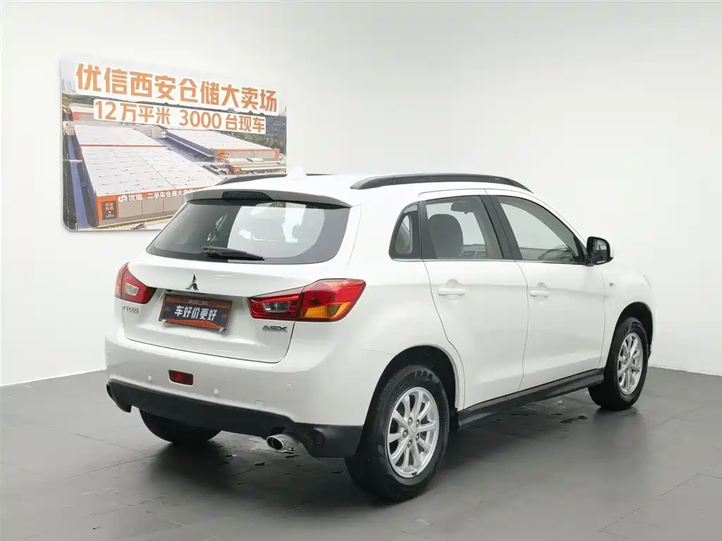 Mitsubishi ASX 2013 2.0L CVT 2WD Luxury фото 2