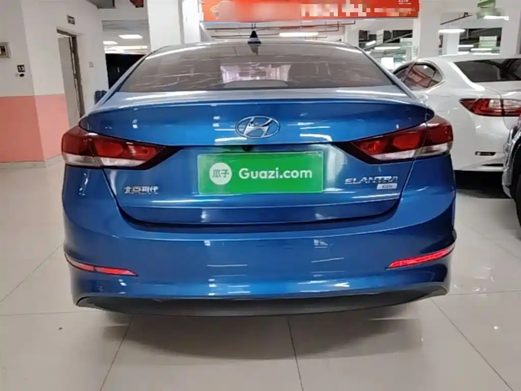 Hyundai Elantra 2016 Model 1.6L Automatic Smart Elite фото 6