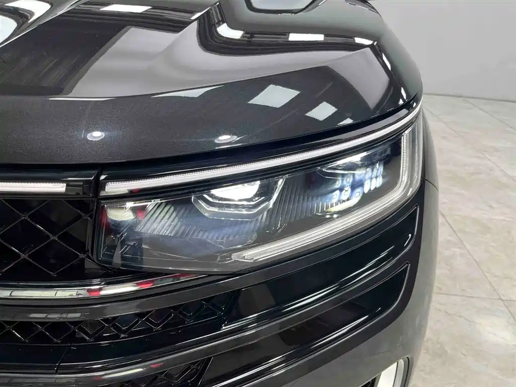 Volkswagen Talagon 2023 380TSI 4WD R-Line Touring Edition фото 18