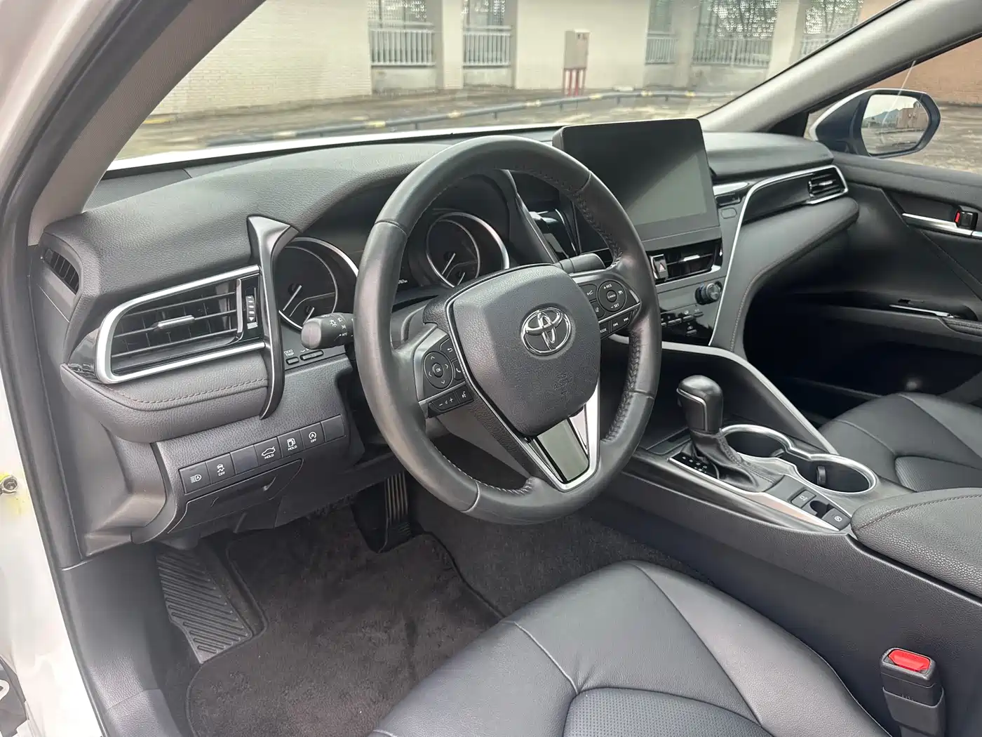 Toyota Camry 2021 2.0G Luxury Edition фото 10