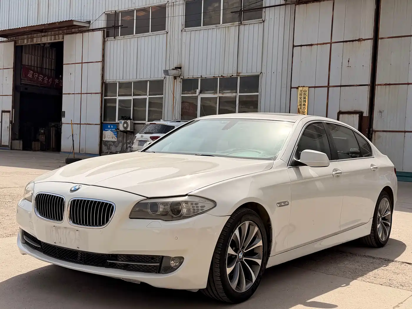 BMW 5 Series 2011 523Li Luxury