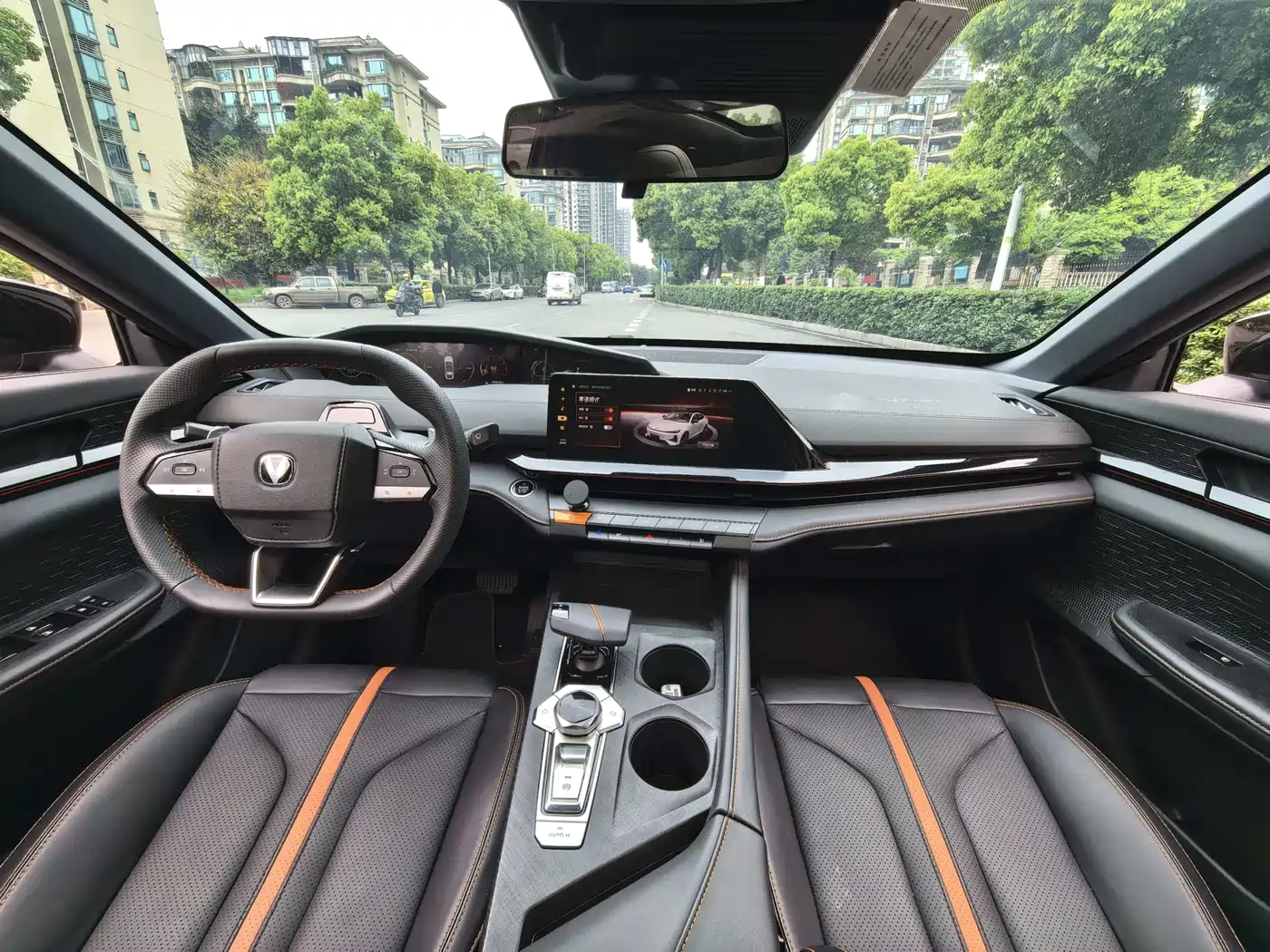 CHANGAN UNI-V