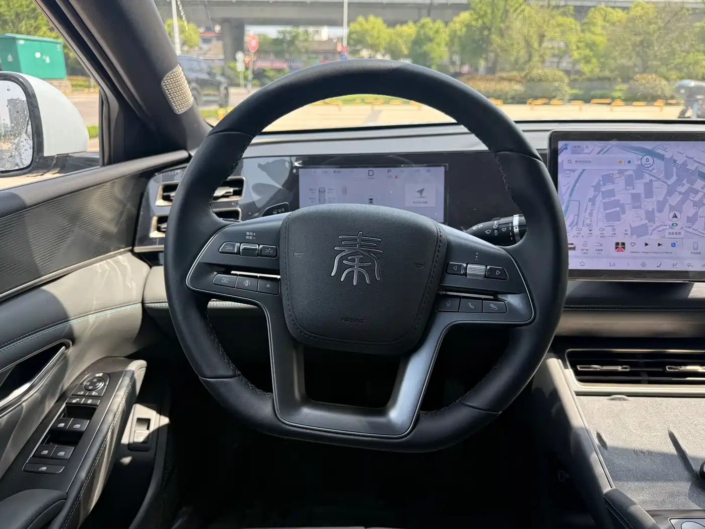 BYD Qin L 2025 DM-i Smart Drive Edition 120KM Surpassing фото 7