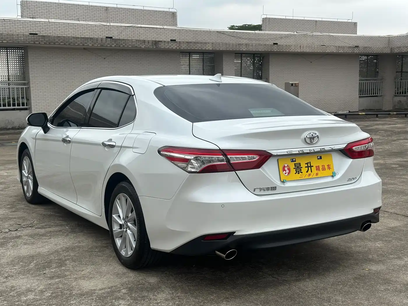 Toyota Camry 2021 2.0G Luxury Edition фото 7