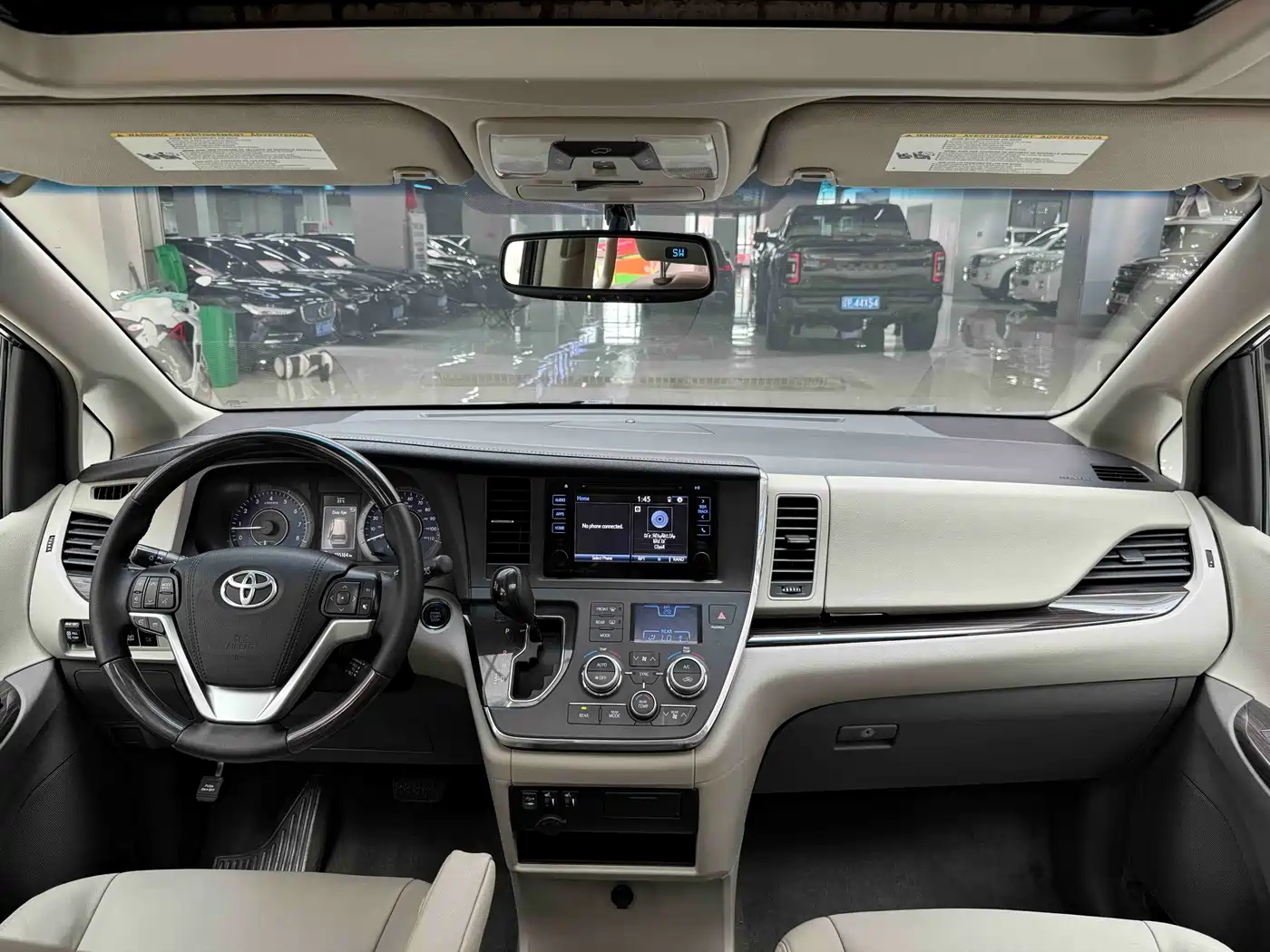 Toyota Sienna 2015 3.5L 4WD L фото 6