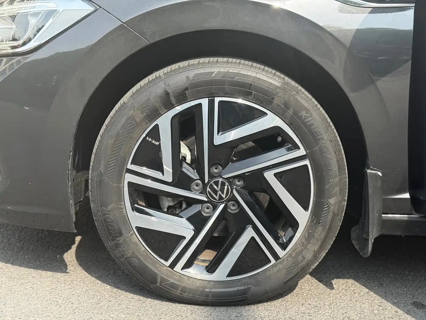 Volkswagen Sagitar 2024 300TSI DSG Surpass Edition фото 15