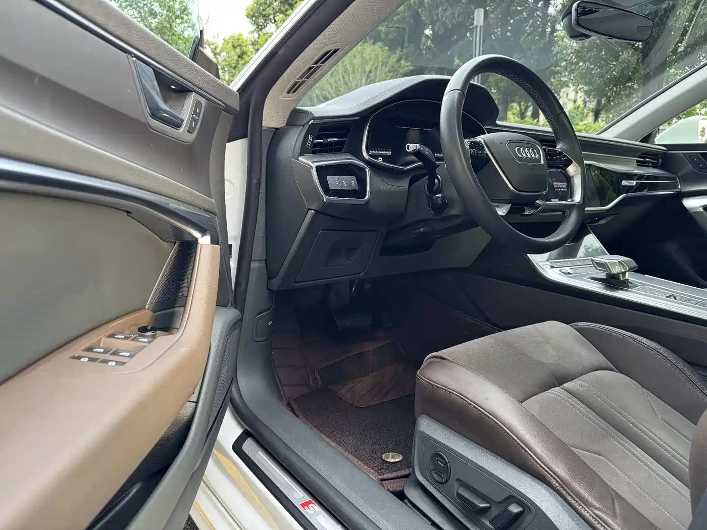Audi A7L 2022 45 TFSI S-line Dream Builder Edition фото 5