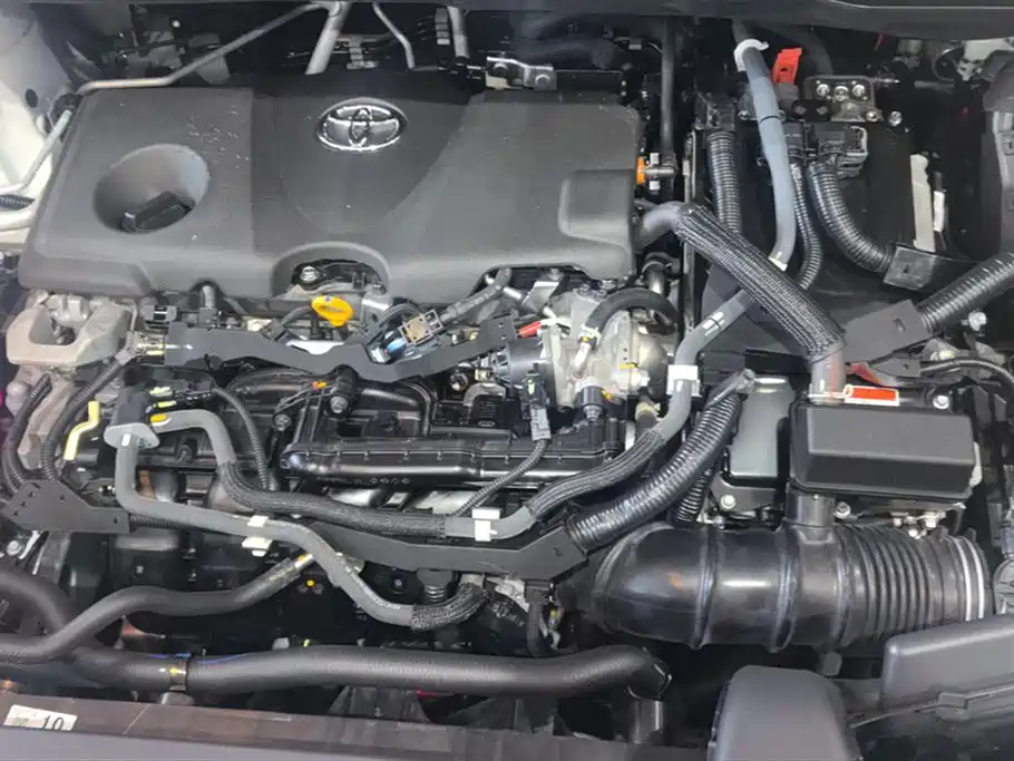 Toyota Granvia 2023 2.5L Hybrid Luxury Edition фото 10