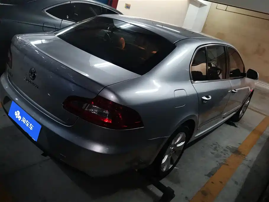 Škoda Superb 2009 1.8TSI Automatic Wisdom фото 3