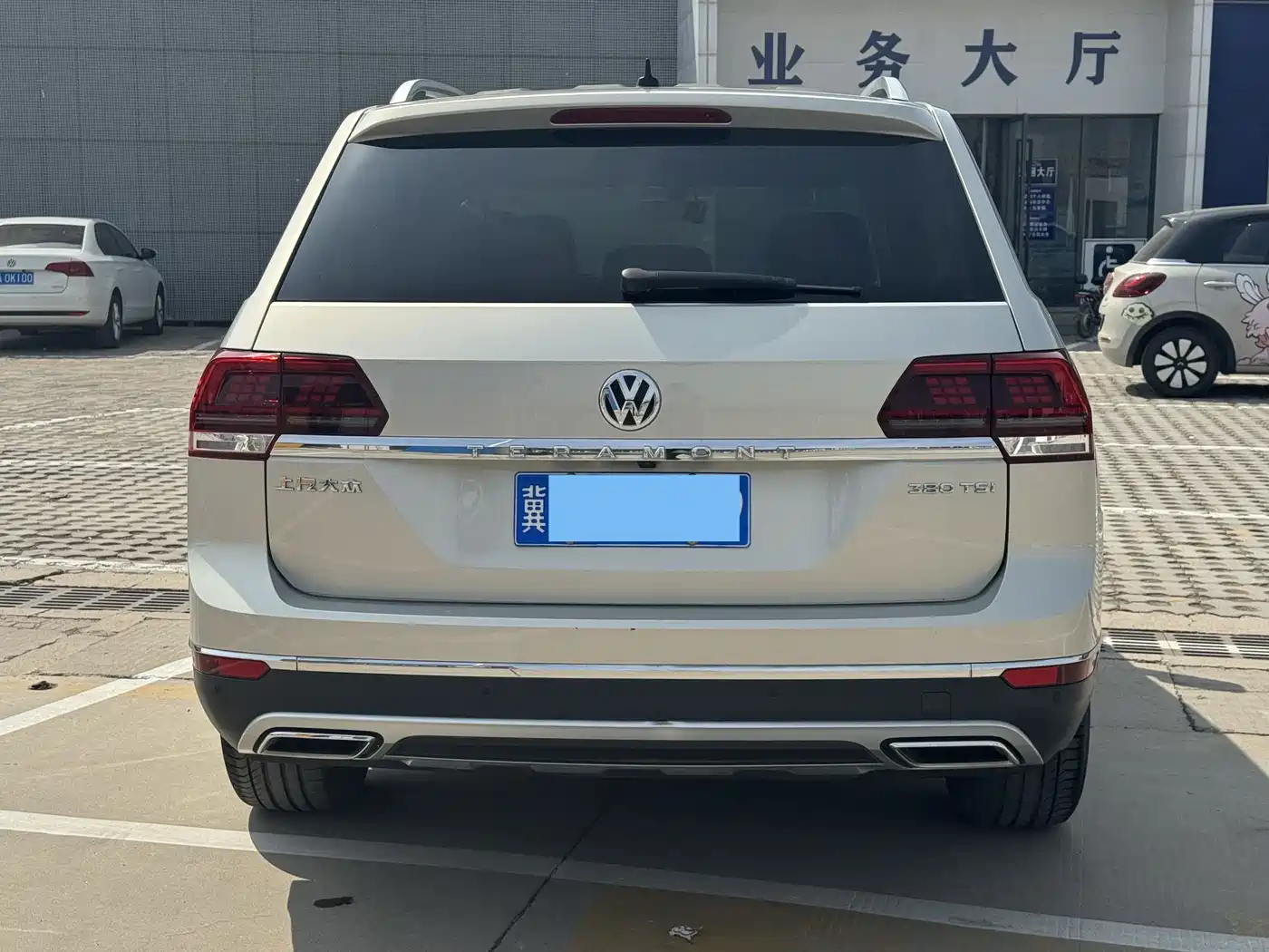 Volkswagen Teramont 2020 380TSI 4WD Luxury Edition China VI фото 7