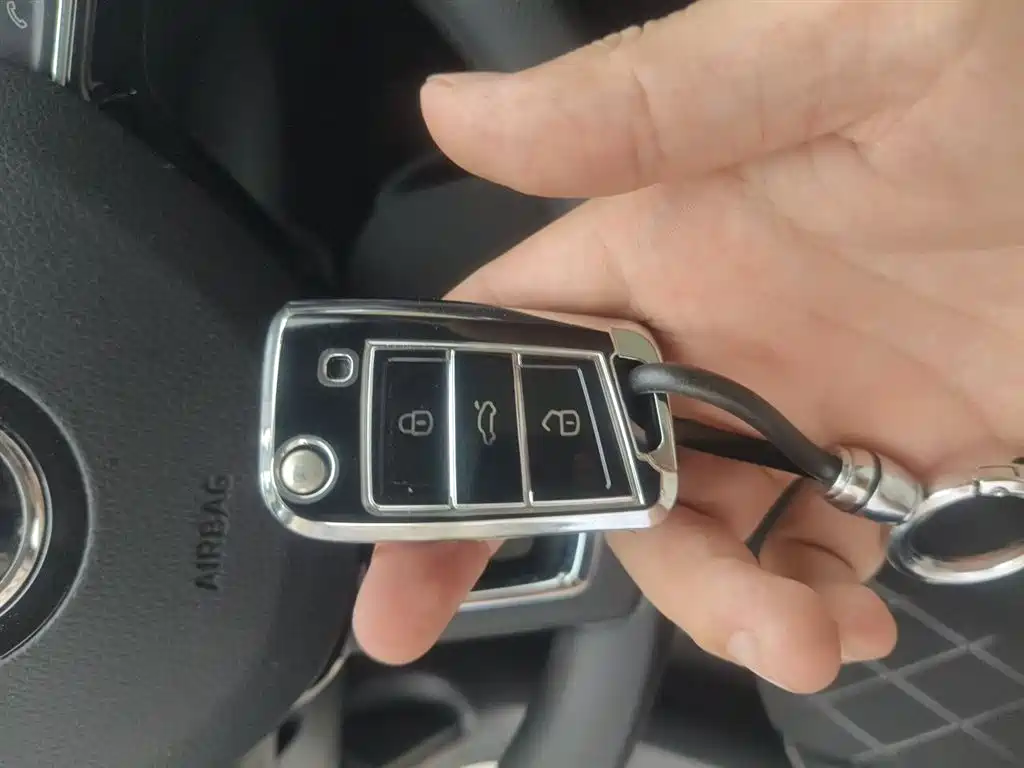 Škoda Karoq 2018 TSI280 Luxury Edition China V фото 12
