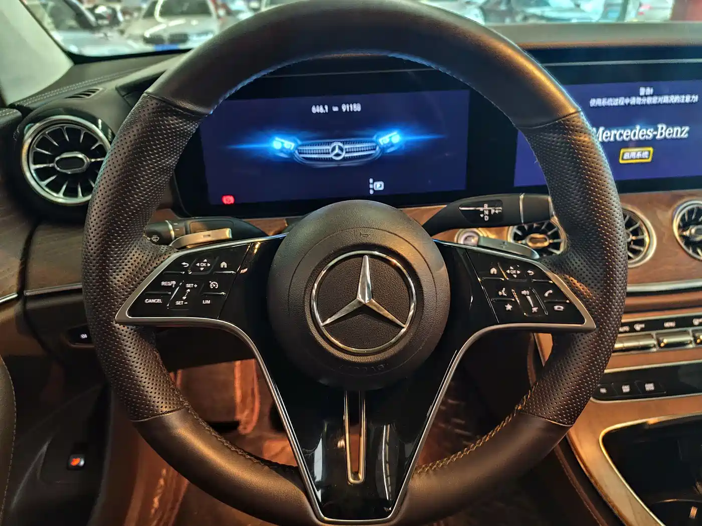 Mercedes-Benz E-Class 2022 E 300 L Fashion фото 11
