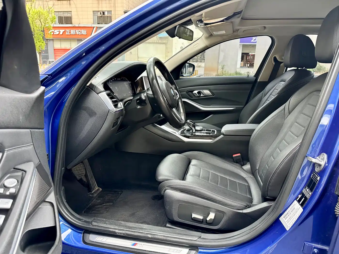BMW 3 Series 2020 325Li M Sport Package фото 10