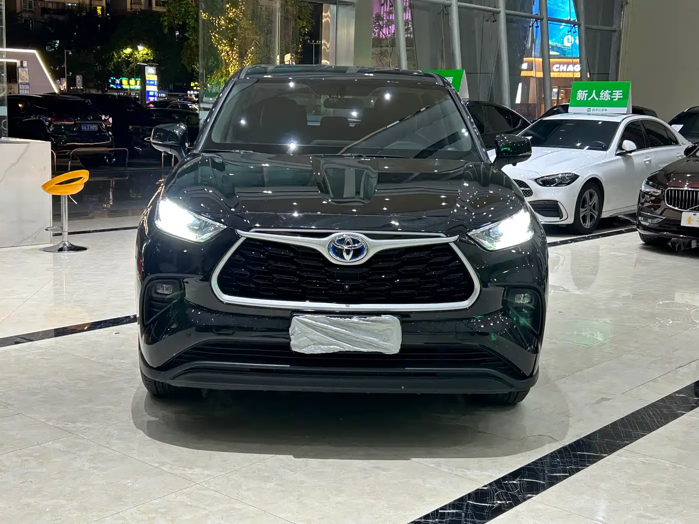 Photo 4 - Toyota Highlander
