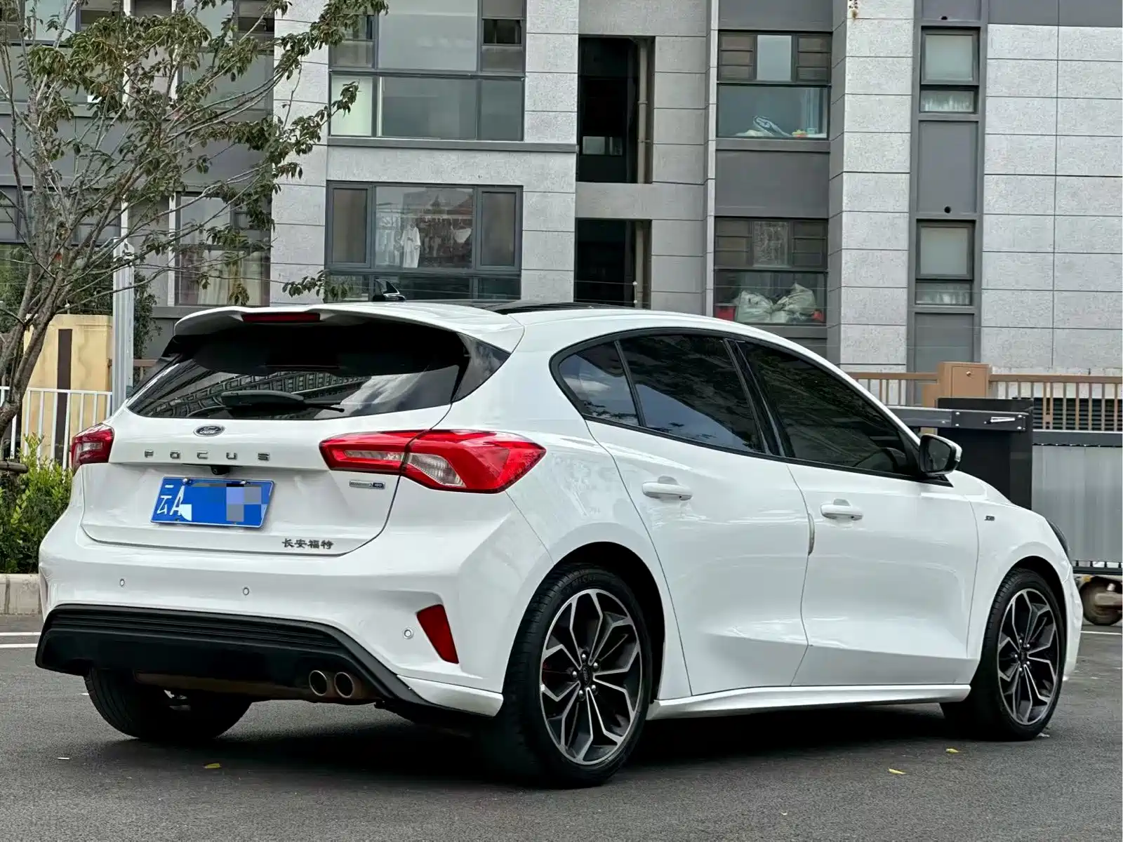 Фото 5 - Ford Focus