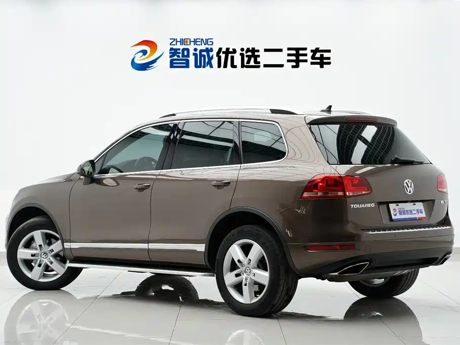 Volkswagen Touareg 2011 3.0TSI Luxury фото 36