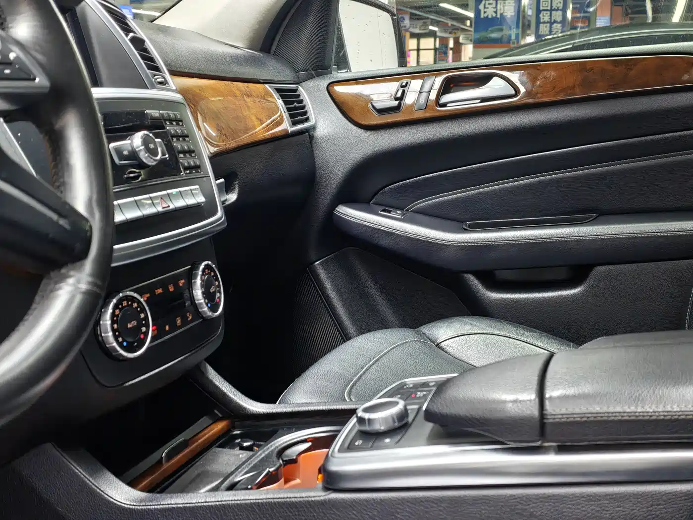 Mercedes-Benz M-Class 2014 ML 400 4MATIC Dynamic фото 9