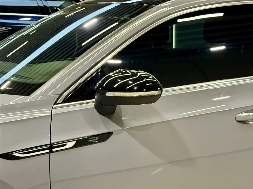 Volkswagen FAW-Volkswagen CC 2024 380TSI Eye-catching Edition фото 13