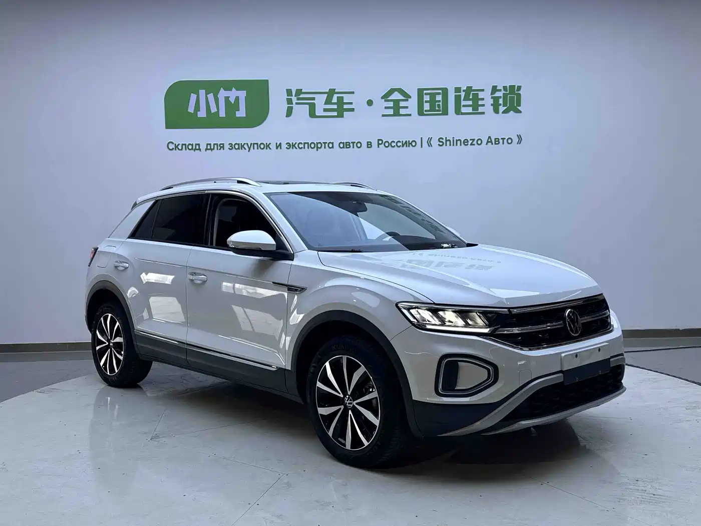VOLKSWAGEN T-ROC EXPLORING SONGS
