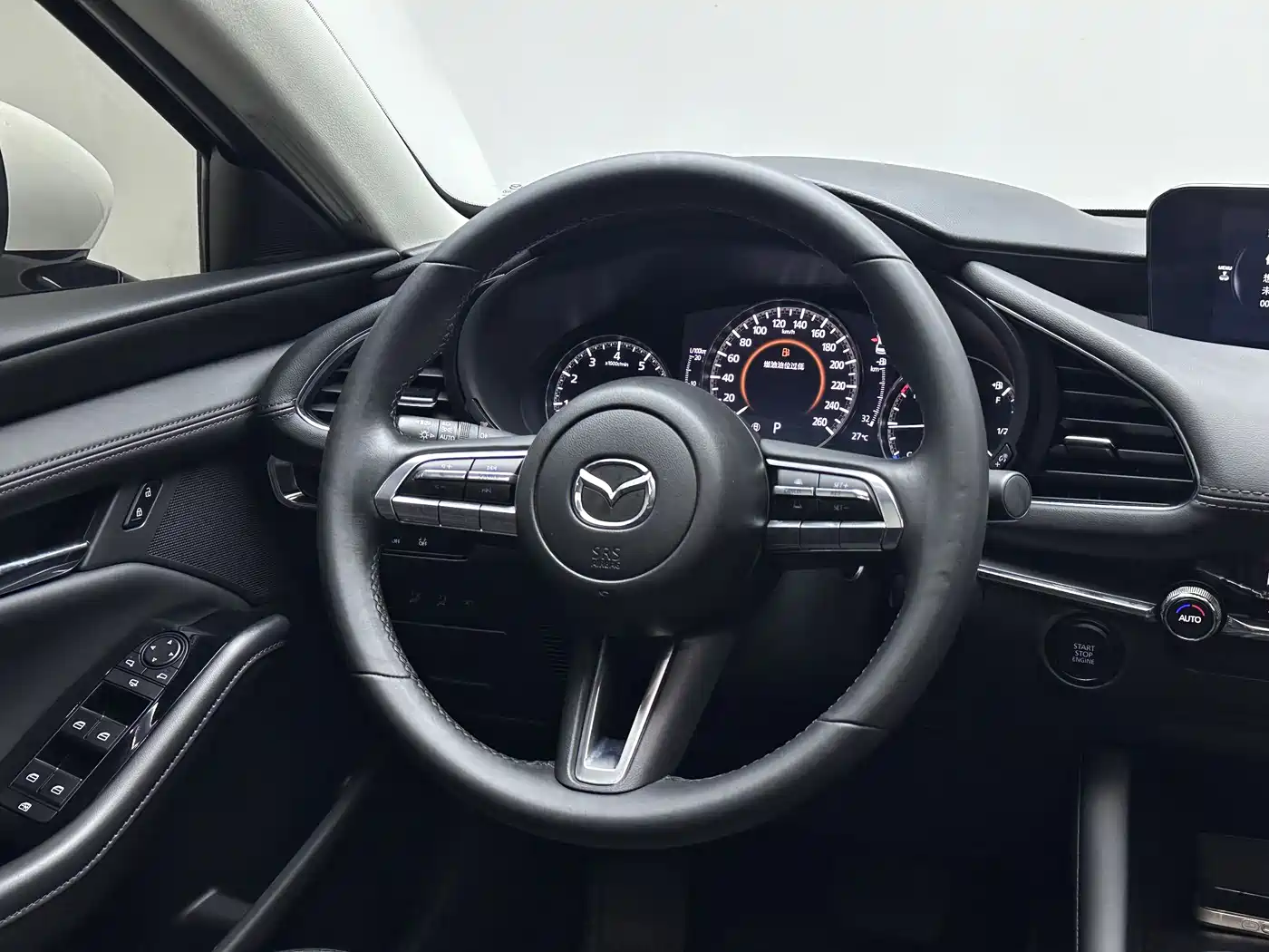 MAZDA 3 ANGKESAILA