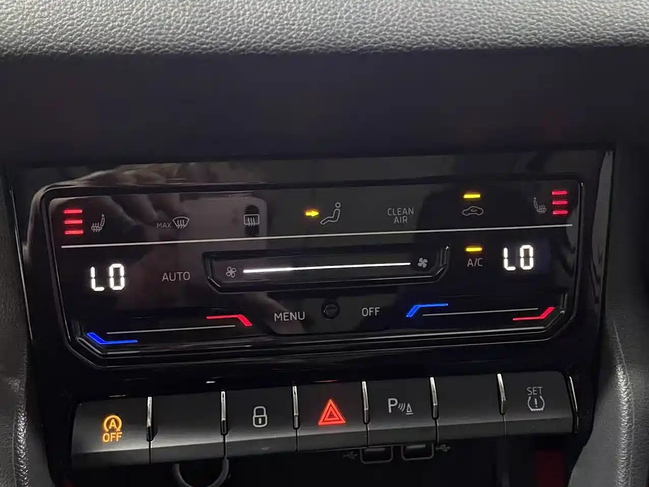 Škoda Karoq 2022 TSI280 Premium фото 17