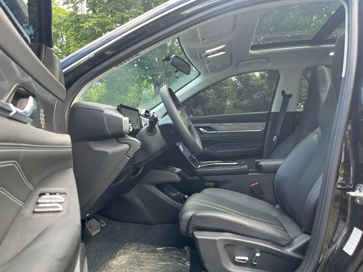 Dongfeng Aeolus Haohan 2025 2024 Glory Edition DH-i 1.5T Luxury