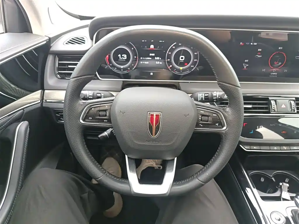 Hongqi HS5 2022 Facelift 2.0T Smart Flag Enjoyment Edition фото 9