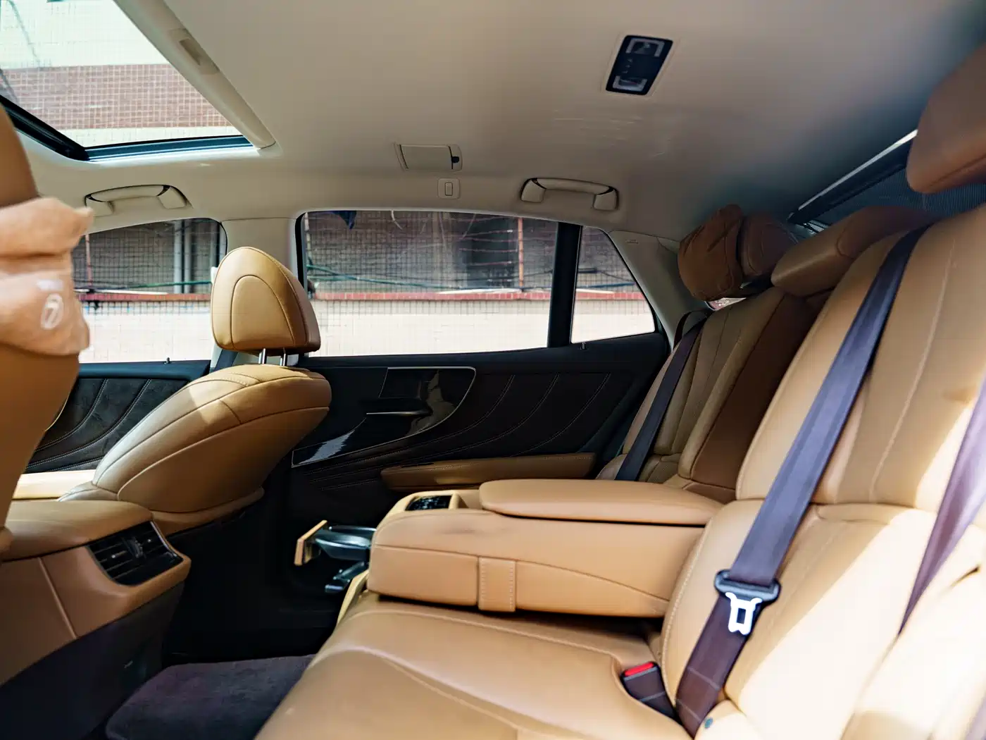 Lexus LS 2018 500h Excellence Edition China V фото 15