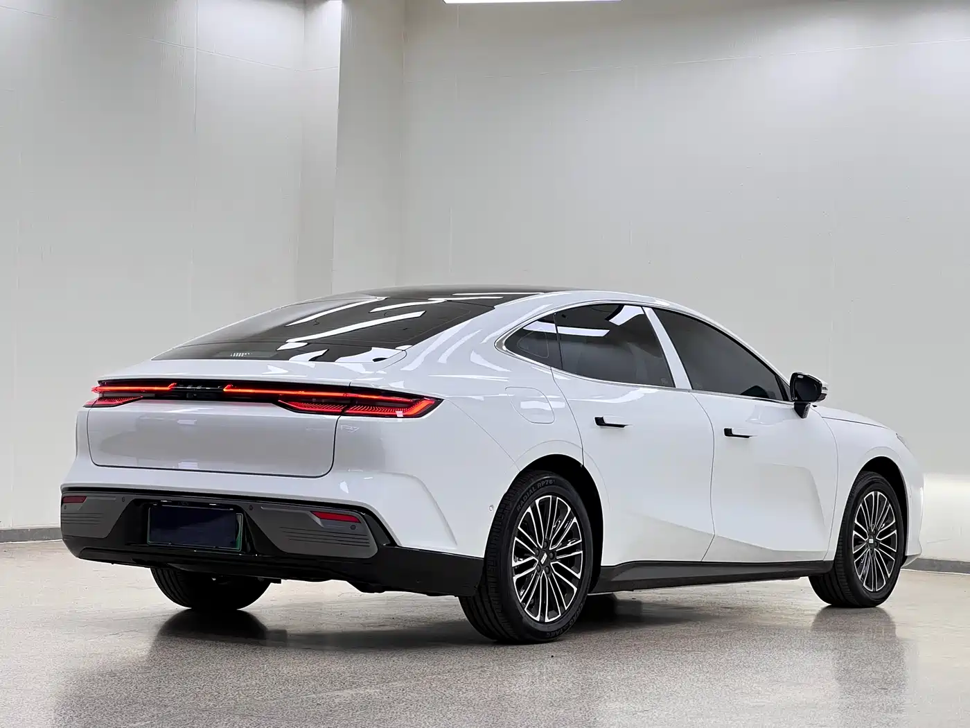 GEELY GALAXY GALAXY SPARKLE 8