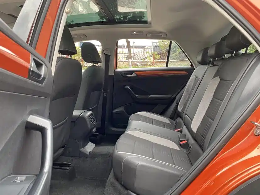 Volkswagen T-ROC 2018 230TSI DSG 2WD Progressive China V фото 7