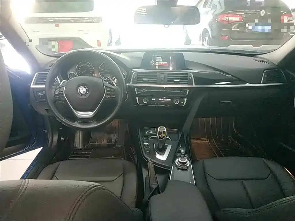 BMW 3 Series 2017 320Li M Sport фото 10
