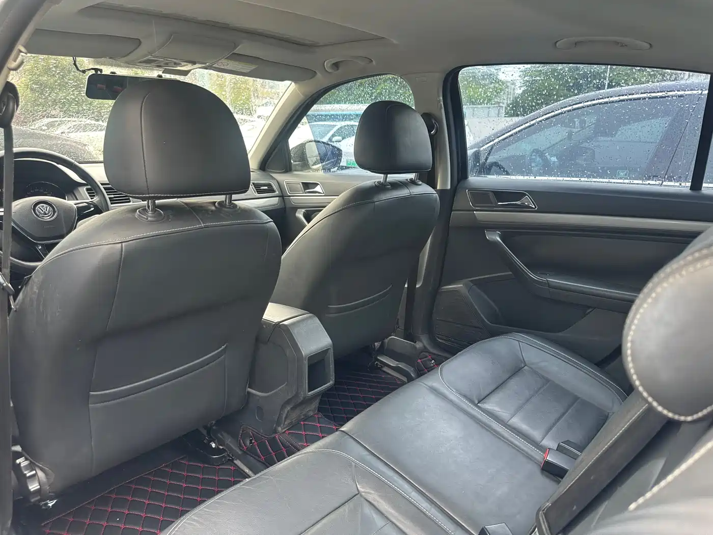 Volkswagen Lavida 2015 1.6L Automatic Comfort Edition фото 3