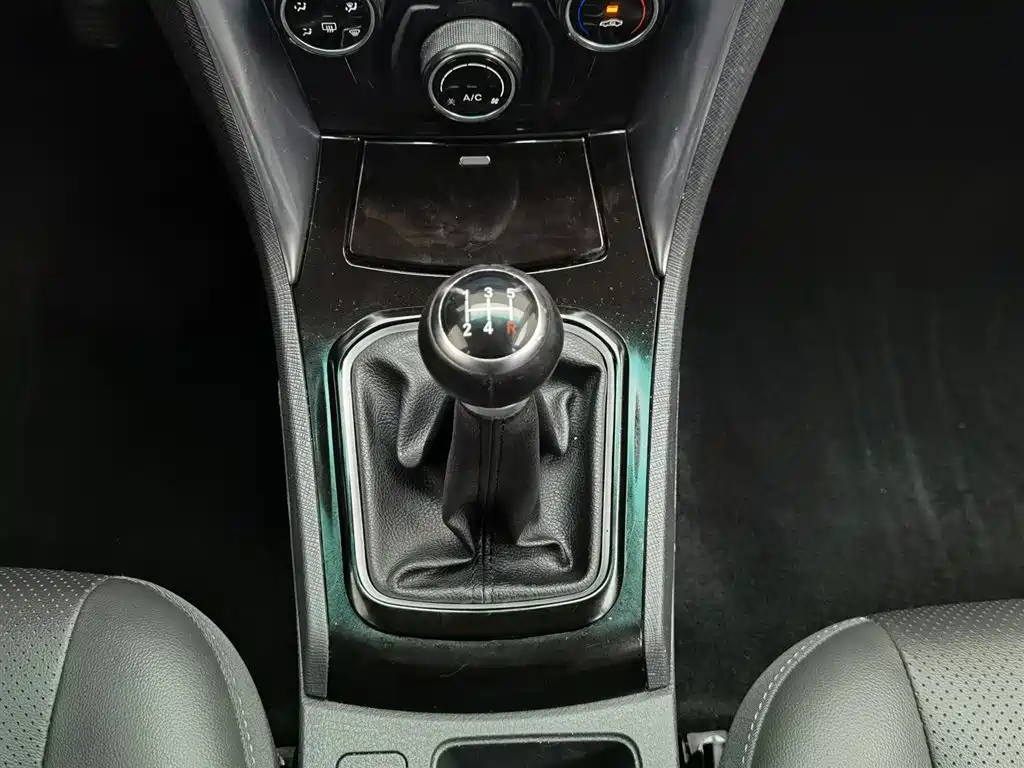 BYD F3 2020 1.5L Manual Luxury Edition фото 13
