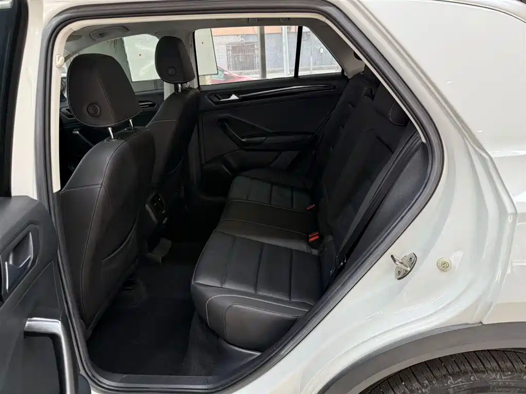 Volkswagen T-ROC 2022 280TSI DSG 2WD Comfort PLUS фото 18