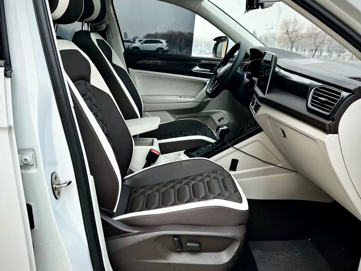 Volkswagen Tayron 2023 280TSI 2WD Luxury Plus Advanced Edition фото 12
