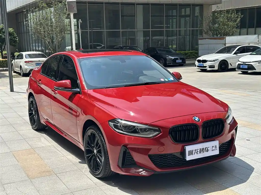 BMW 1 Series 2020 Model 120i M Sport Package фото 4