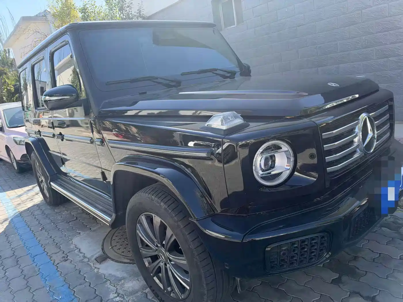 Similar car