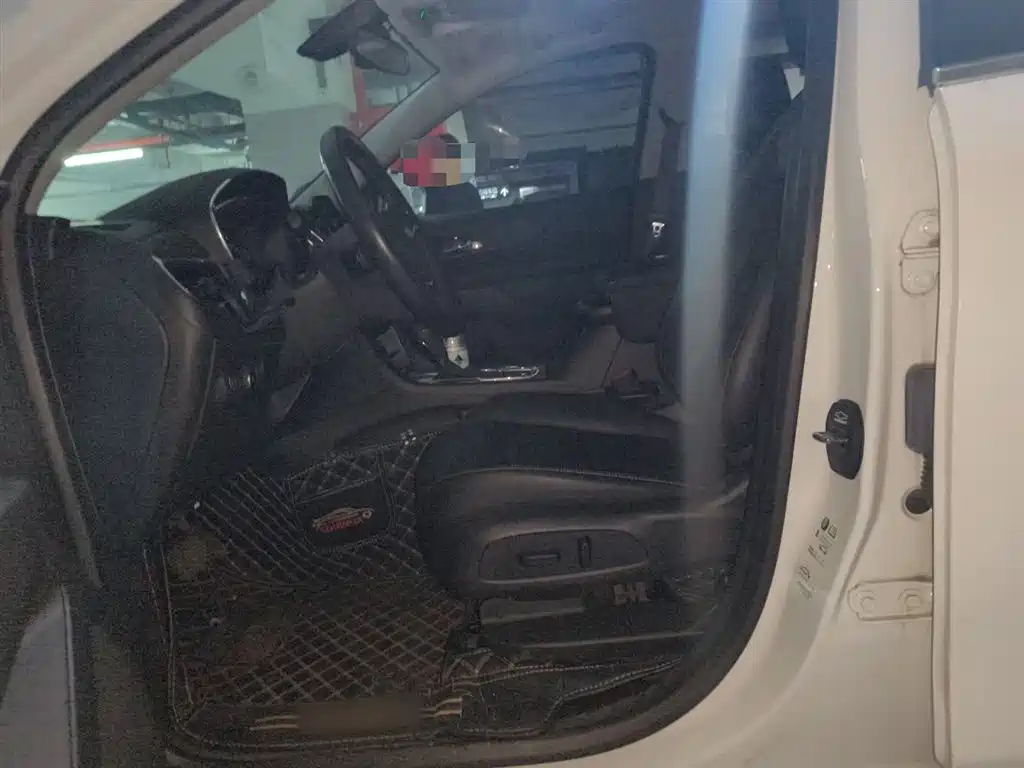 Chevrolet Equinox 2019 535T Auto Control Edition China V фото 8