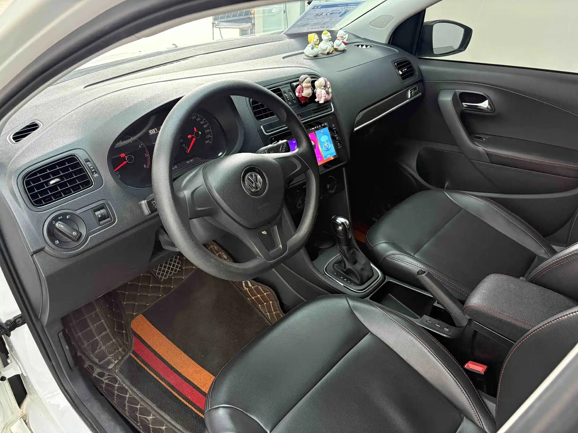 Фото 4 - Volkswagen Polo