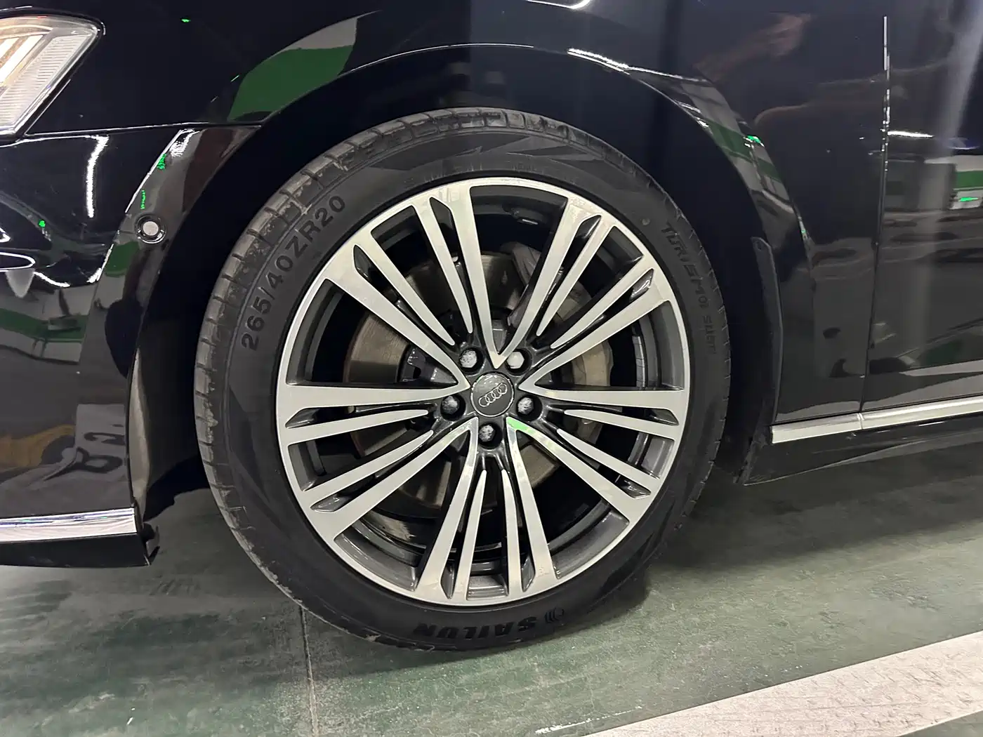 Audi A8 2019 A8L 55 TFSI quattro Premium фото 4